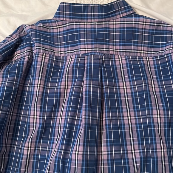 Izod Button down shirt - Picture 4 of 4